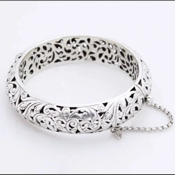 Silpada Bracelet Filigree Bangle Substantial Sterling Silver with safety chain - Picture 3 of 5